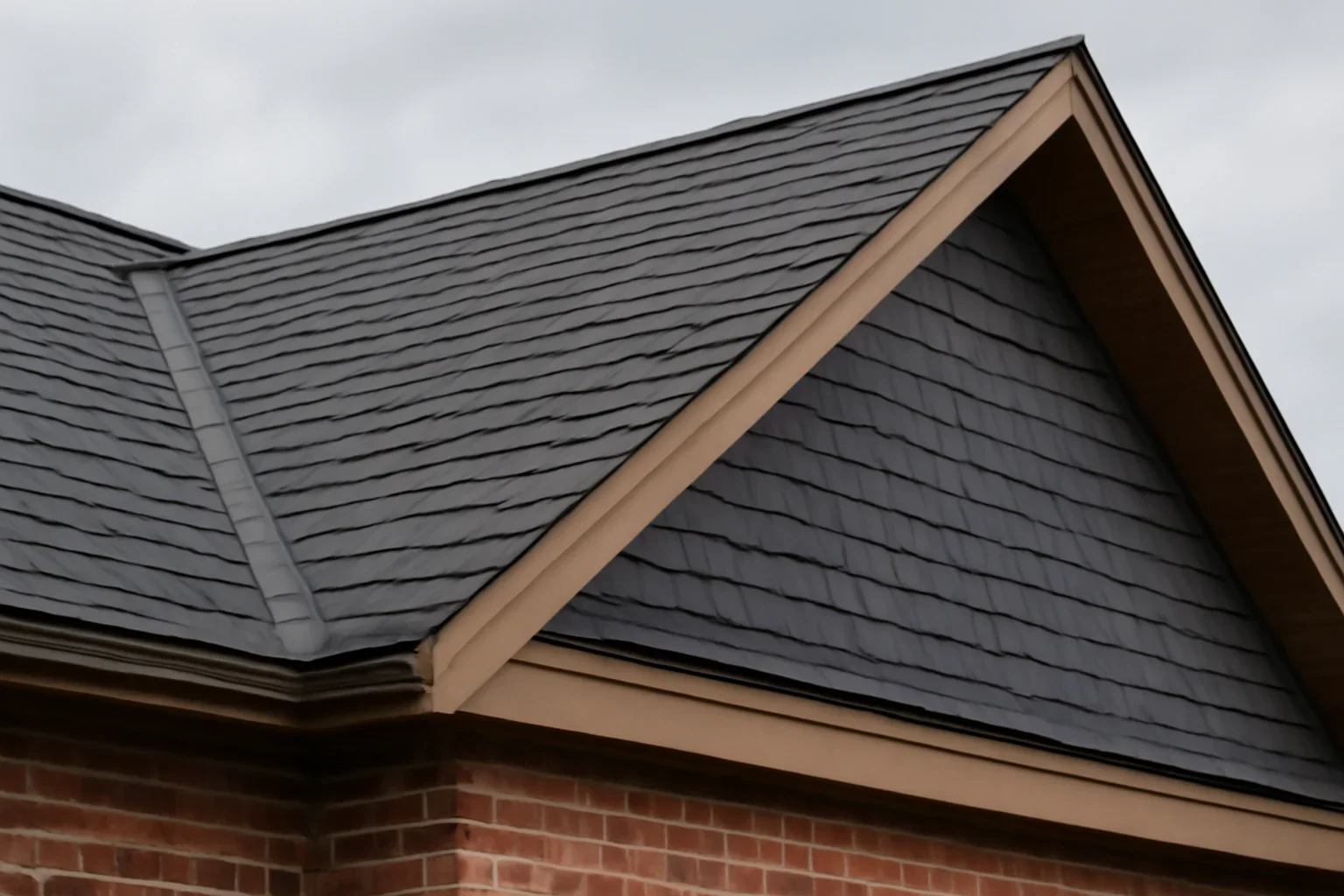 Roof detail supporting roofing warranty guide